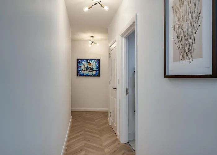 Stylish 2 Bedroom Apartment In Belfast